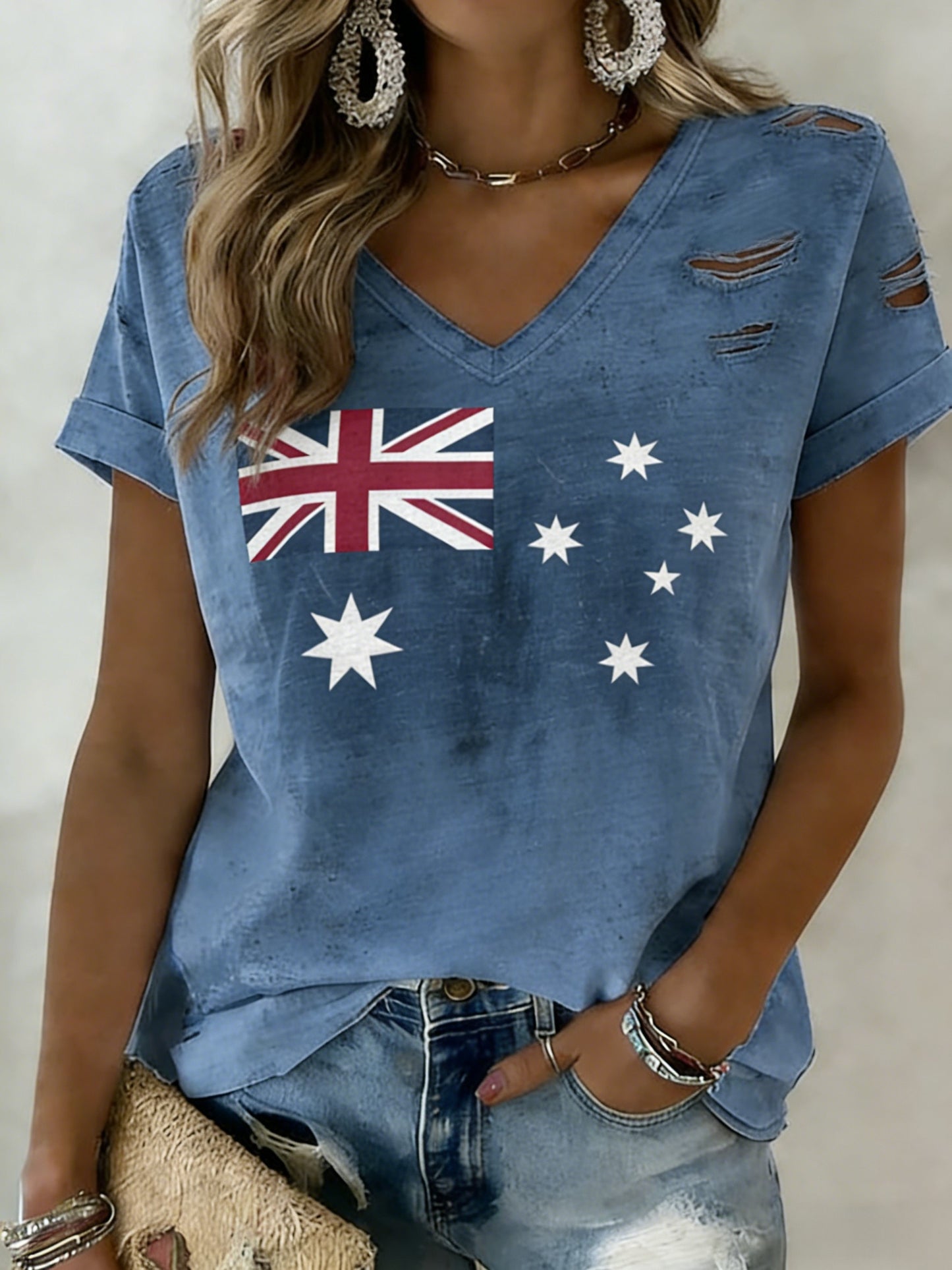 Women's  Vintage Australian Flag Badge Art Print V-Neck Short Sleeve T-Shirt
